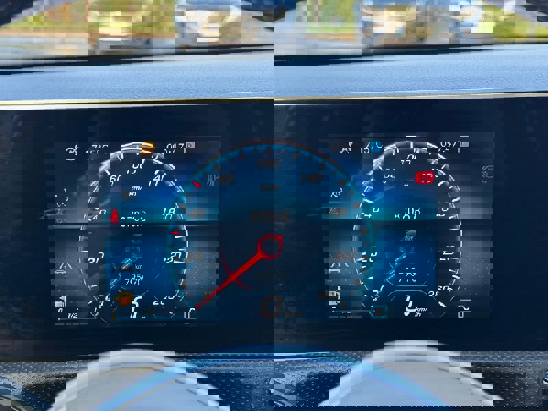 Image Mercedes-Benz 汃獡敳䄠 A 180 1.3 136 Progressive Line Full leds GPS Caméra Carplay Sièges chauffants Régul Clim auto bi-zon